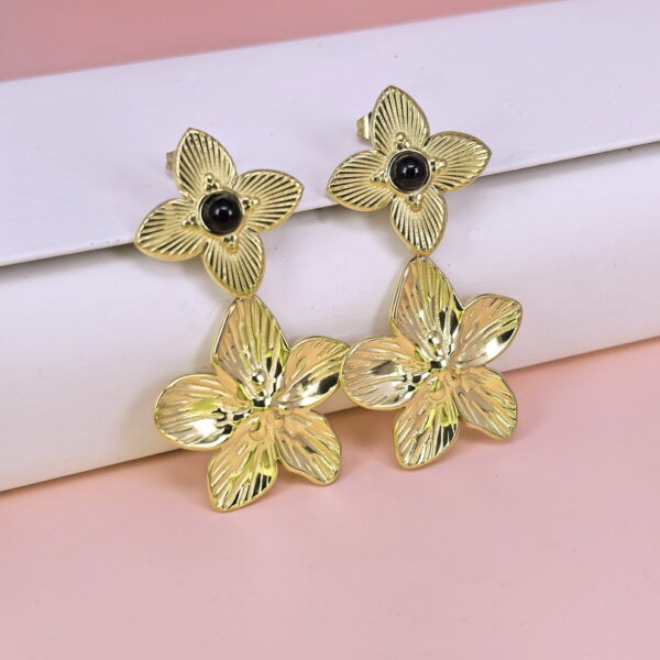 Stainless Steel Earrings with Crystals for Women and Girls Four-Leaf Clover Good Quality No Change Color BS2503270751
