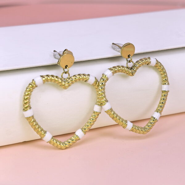 Stainless Steel Earrings with Crystals for Women and Girls Love Heart Good Quality No Change Color BS2503270752