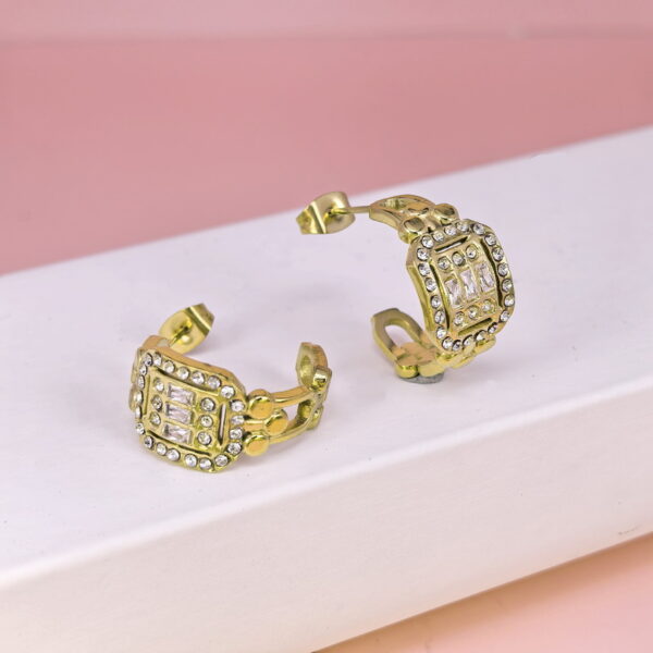 Stainless Steel Earrings with Crystals for Women and Girls C Shape Good Quality No Change Color BS2503270787