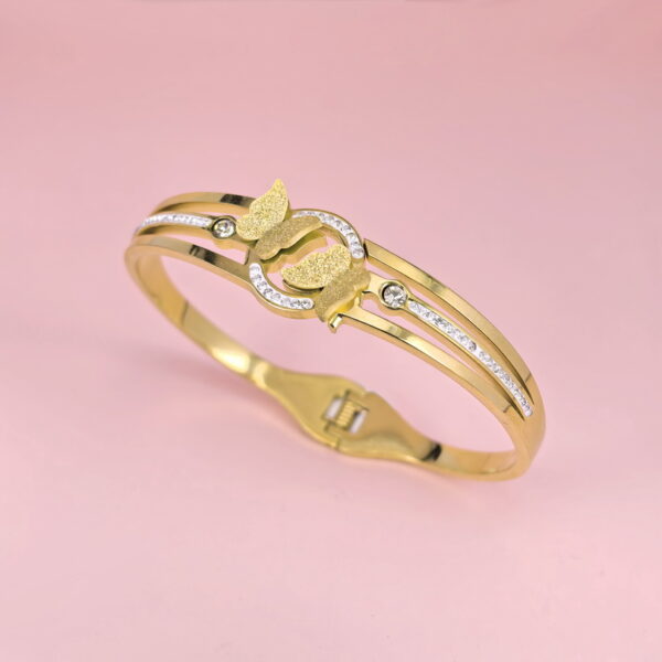 Stainless Steel Bangles Bracelets Butterfly Good Quality No Change Color For Women Girls CS250327007