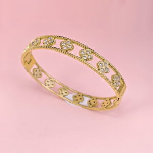 Stainless Steel Bangles Bracelets Crystals Good Quality No Change Color For Women Girls CS250327092